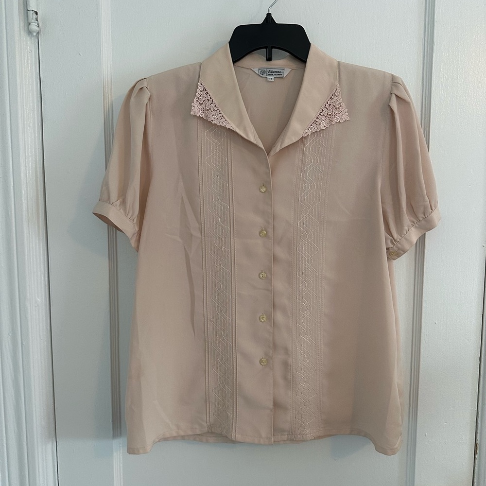 Light Pink Button Down Blouse with Lace collar detail fits like a Medium